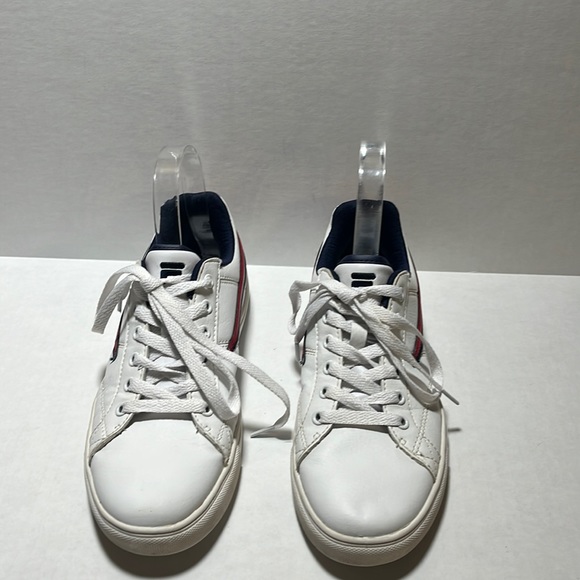 Fila Court shoe 5CM00133-125 sz 7.5 - Picture 1 of 7